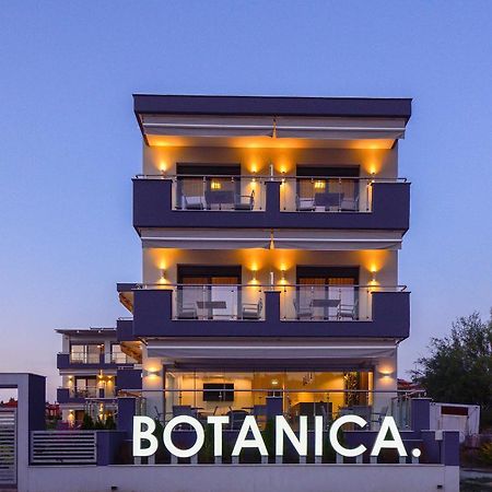 Botanica Luxury Suites Neos Marmaras Exterior photo