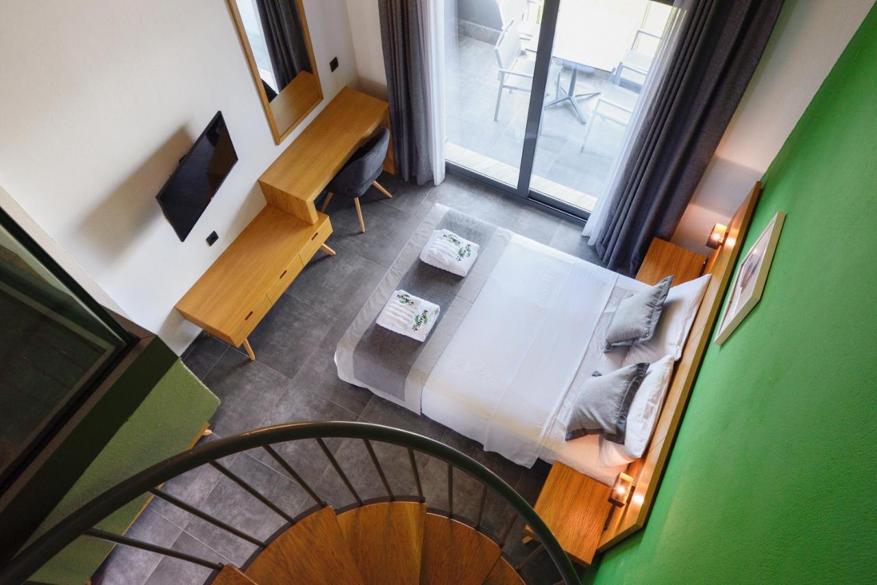 Botanica Luxury Suites Neos Marmaras Exterior photo