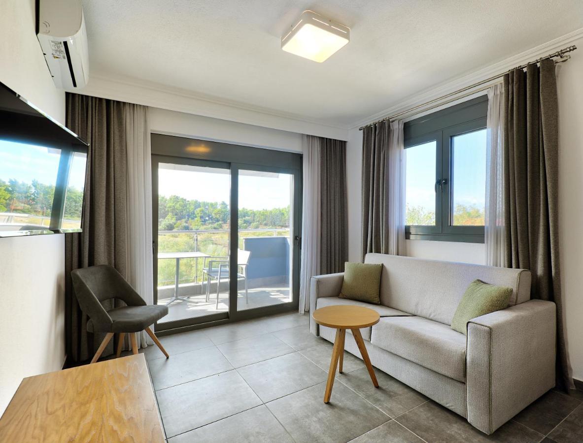Botanica Luxury Suites Neos Marmaras Exterior photo