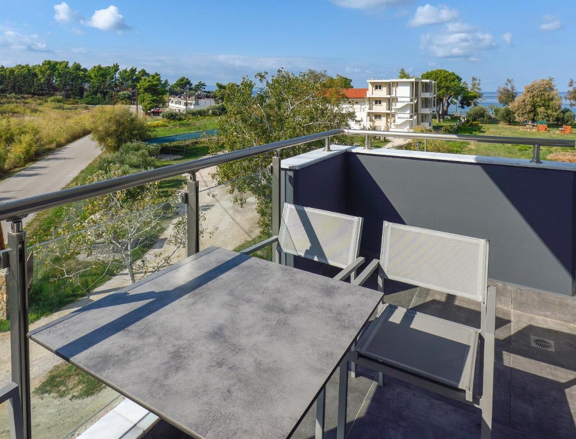 Botanica Luxury Suites Neos Marmaras Exterior photo
