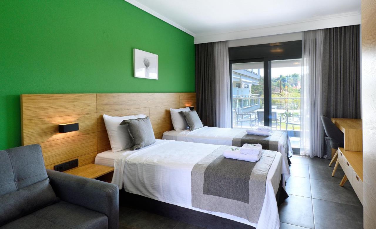 Botanica Luxury Suites Neos Marmaras Exterior photo