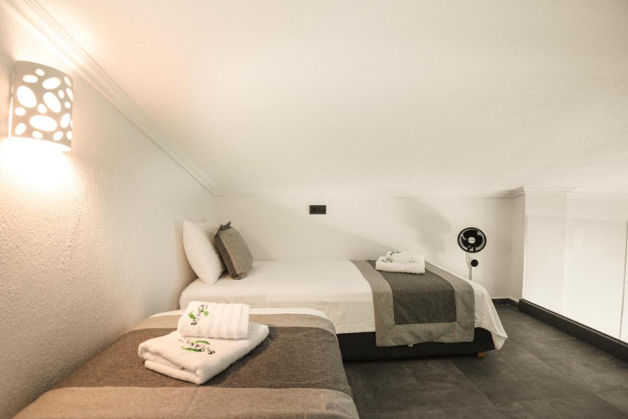 Botanica Luxury Suites Neos Marmaras Exterior photo