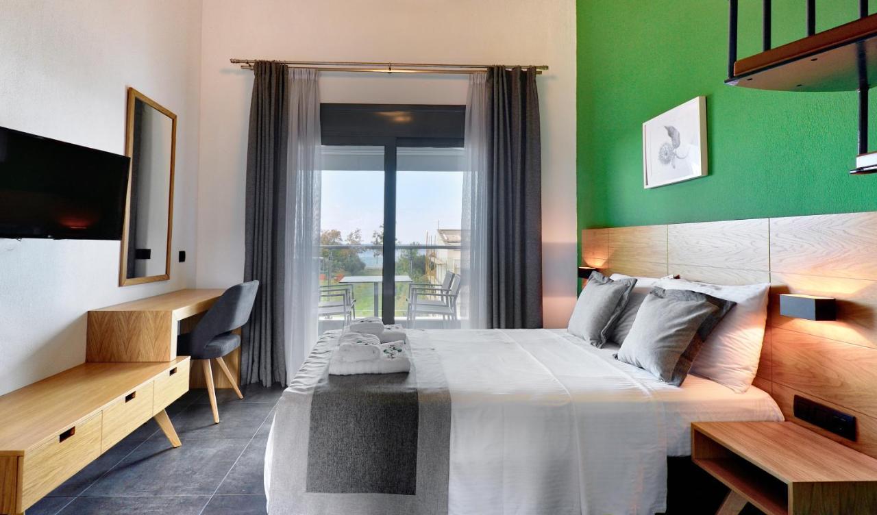 Botanica Luxury Suites Neos Marmaras Exterior photo