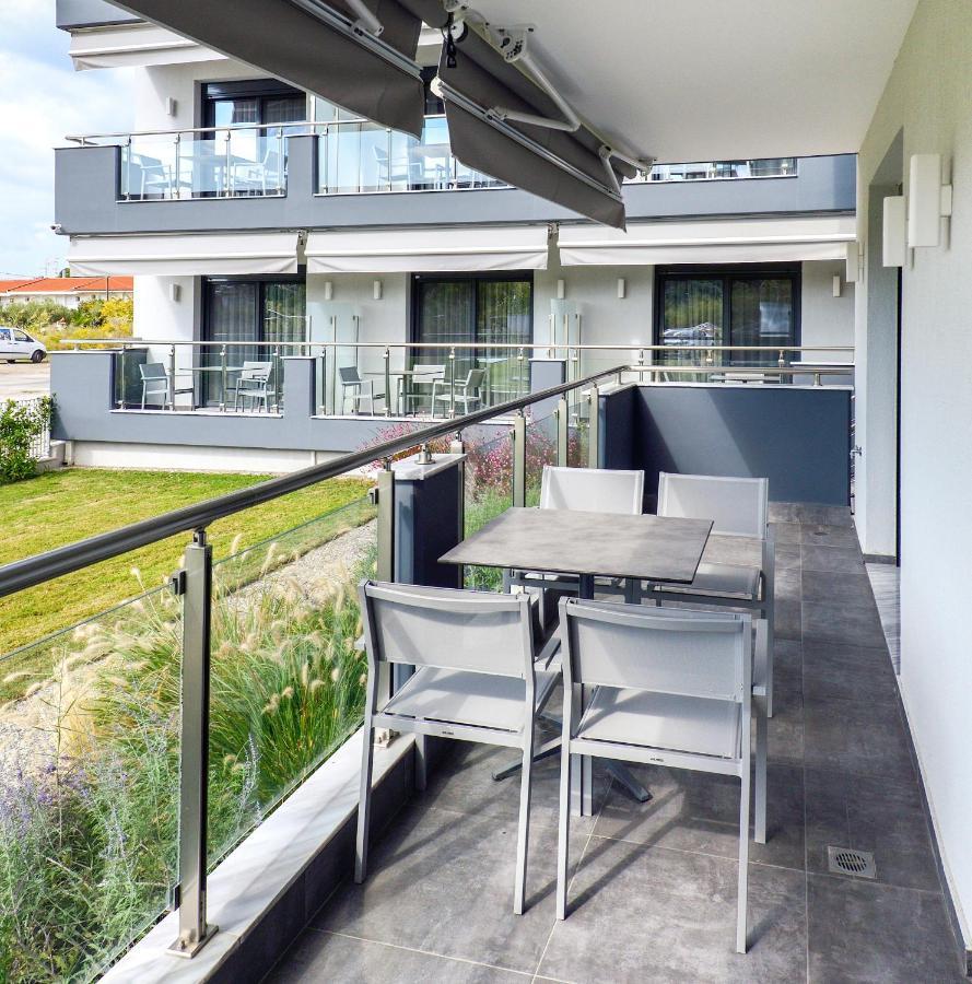Botanica Luxury Suites Neos Marmaras Exterior photo
